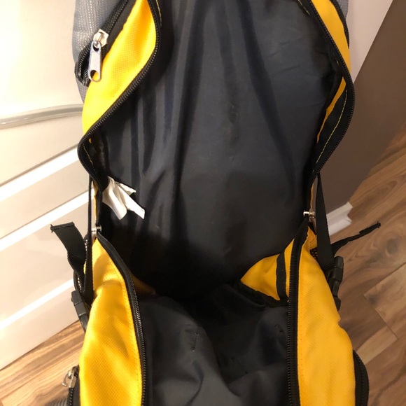 Trek Backpack - Picture 2 of 3